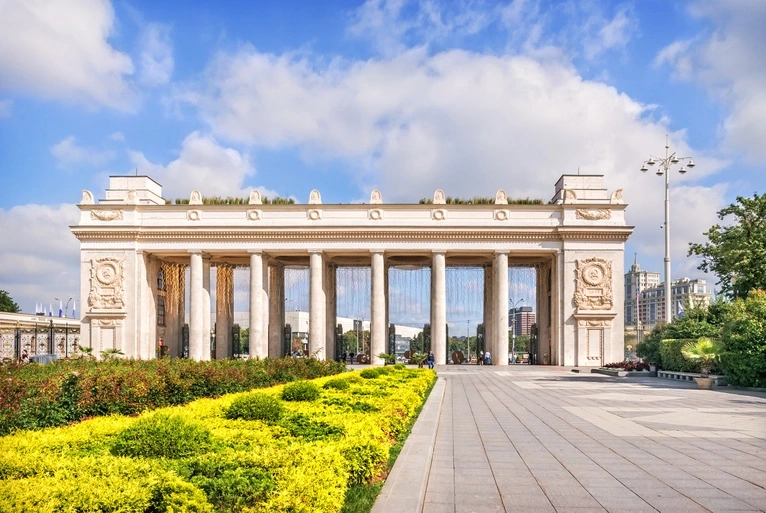 Главный вход в Парк Горького